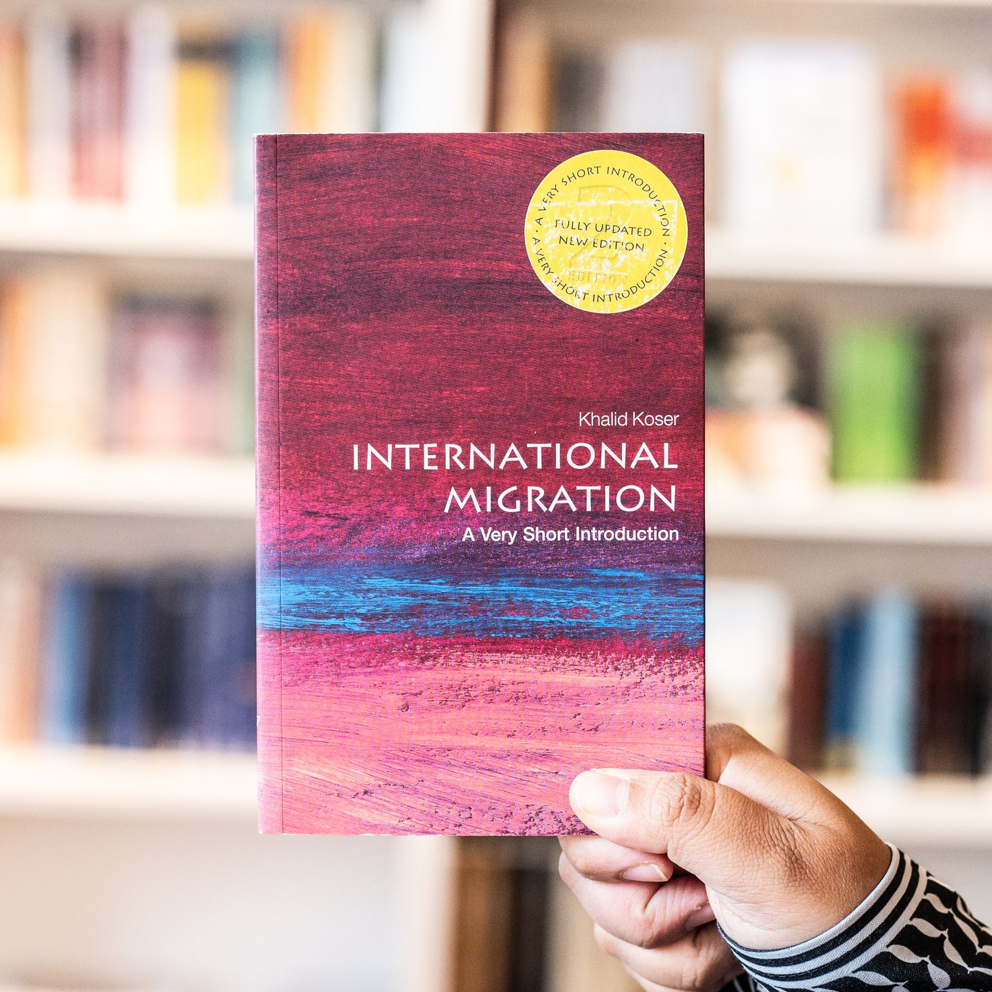 International Migration: A Very Short Introduction — Wardah Books