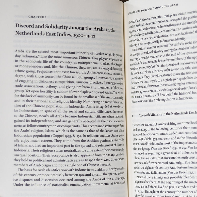 In Search of Identity: The Hadhrami Arabs in the Netherlands East Indies and Indonesia (1900-1950)