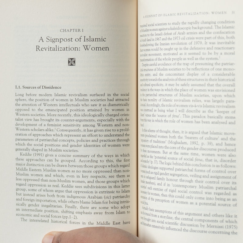 Living Islam: Women, Religion and the Politicization of Culture in Turkey