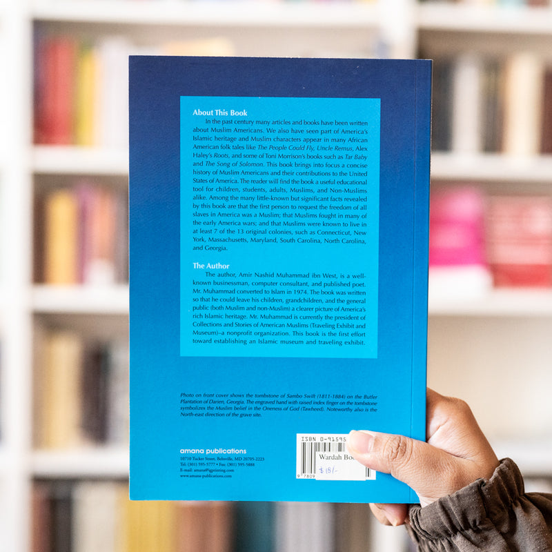 Muslims in America: Seven Centuries of History