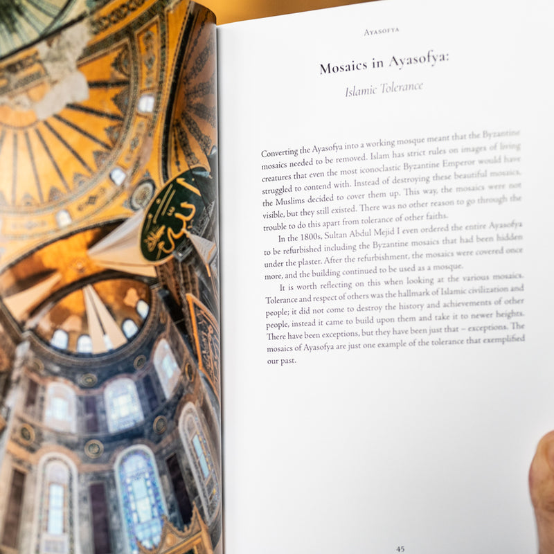 Istanbul: An Islamic History Guide