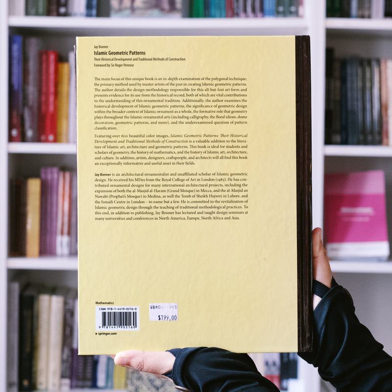 Islamic Geometric Patterns: Their Historical Development and Traditional Methods of Construction