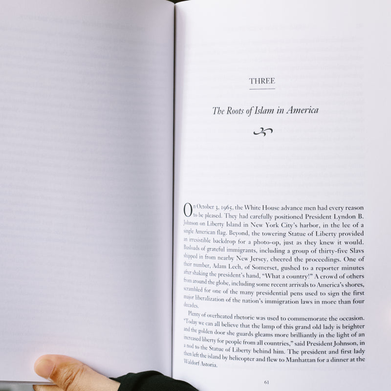 Mecca and Main Street: Muslim Life in America After 9/11