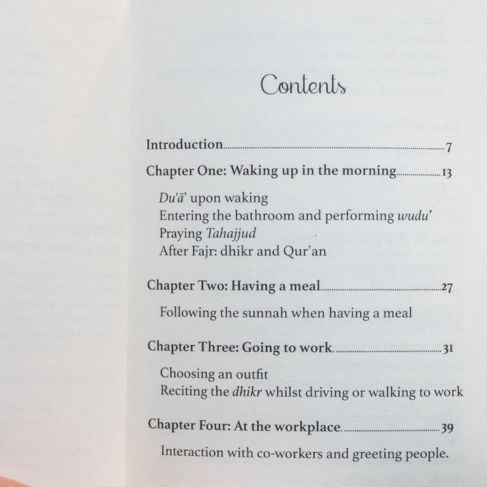 Stay Connected: A Pocket Guide of Prayers for Muslims