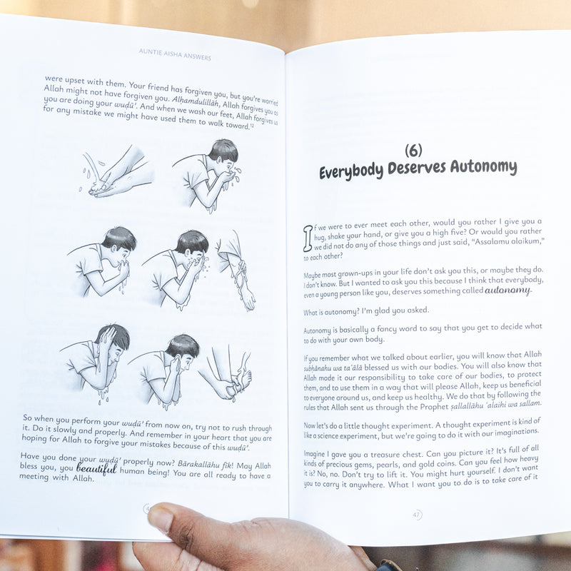 Auntie Aisha Answers: The Muslim Tween's Ultimate Guide to Growing Up