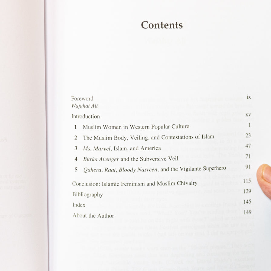 Veiled Superheroes Islam, Feminism, and Popular Culture PB — Wardah Books