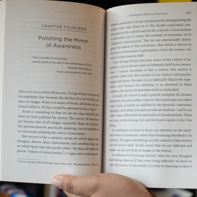 Living Presence: The Sufi Path to Mindfulness and the Essential Self