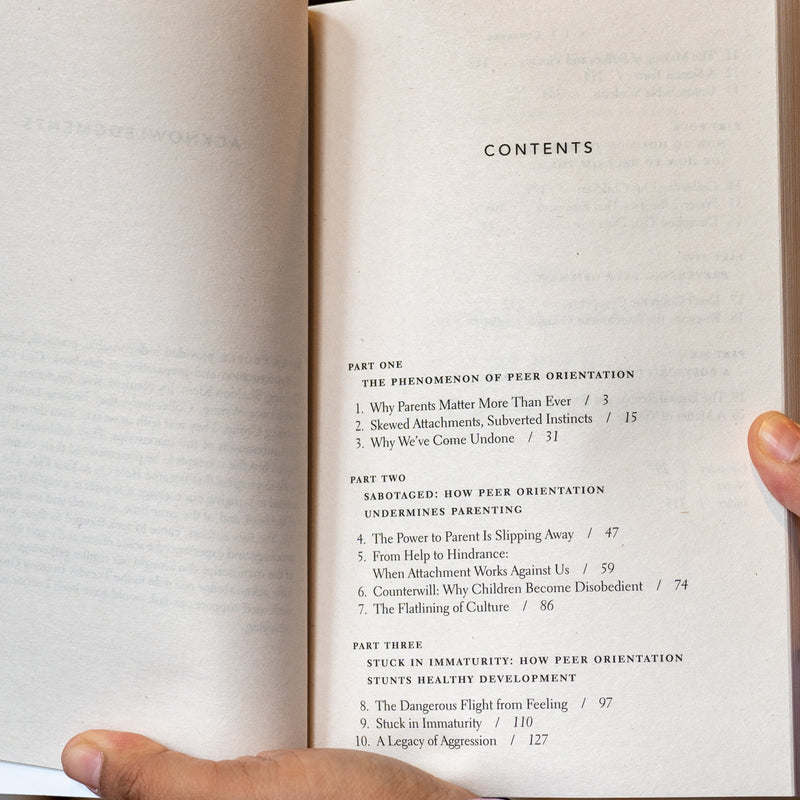 Hold on to Your Kids: Why Parents Need to Matter More Than Peers